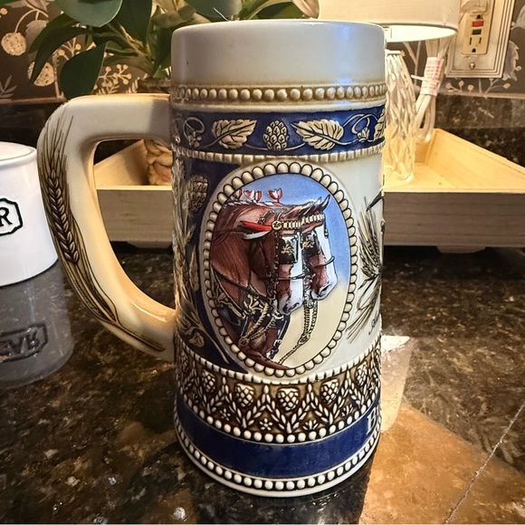 Budweiser Ceramic Beer Stein with Horse Design - Picture 3 of 7